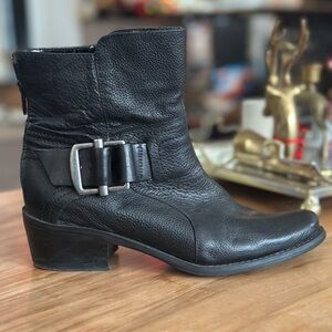 Nine West sylvie ankle boot black. Size 6. Used.